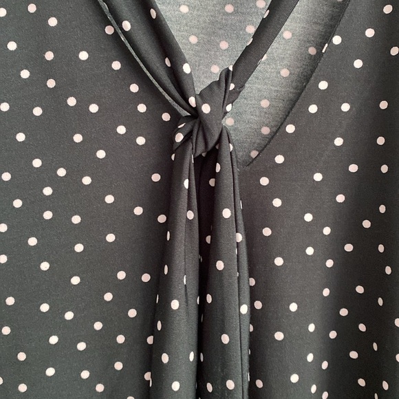 CLEARANCE!! RW & Co hunter green polka dot blouse - Picture 4 of 9